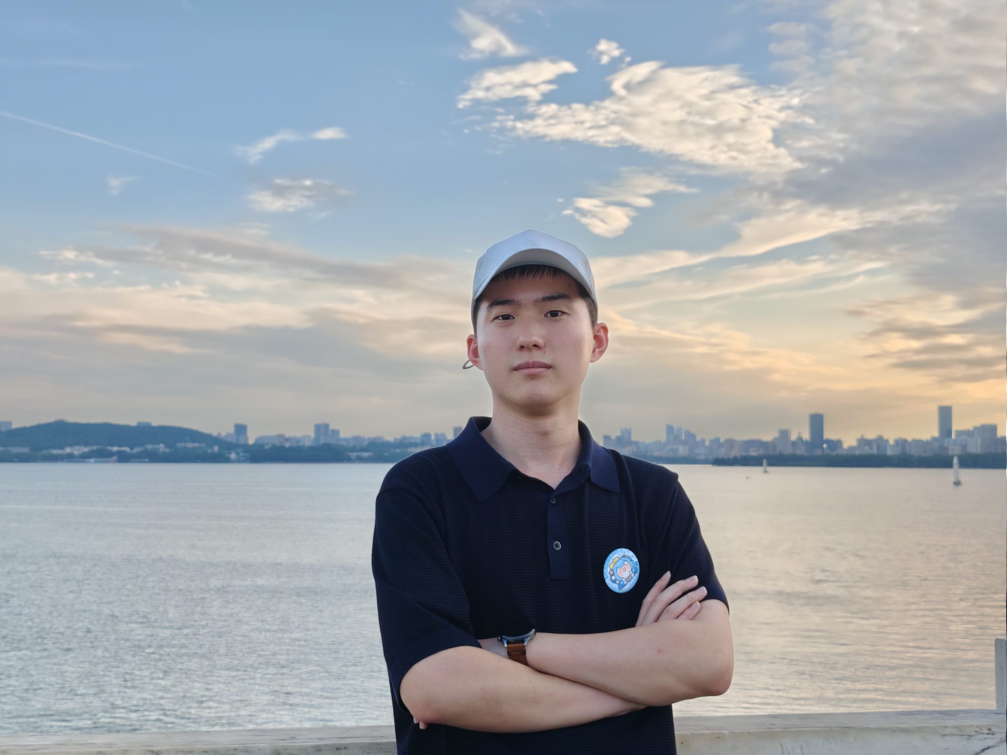 Portrait of Wang Jianghai by the waterfront